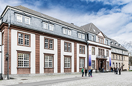 Augenoptikermeister/in