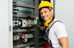 Anschluss von Anlagen und Geräten an das Niederspannungsnetz, Technische Regeln Elektroinstallatione