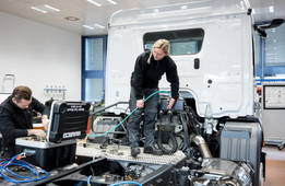 Kraftfahrzeugtechniker-Meister, Schwerpunkt Nutzfahrzeuge Teile 1- 4