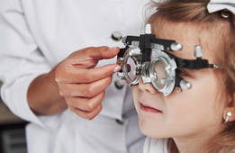 Aufstiegsfortbildung zum/zur Augenoptikmeister:in
